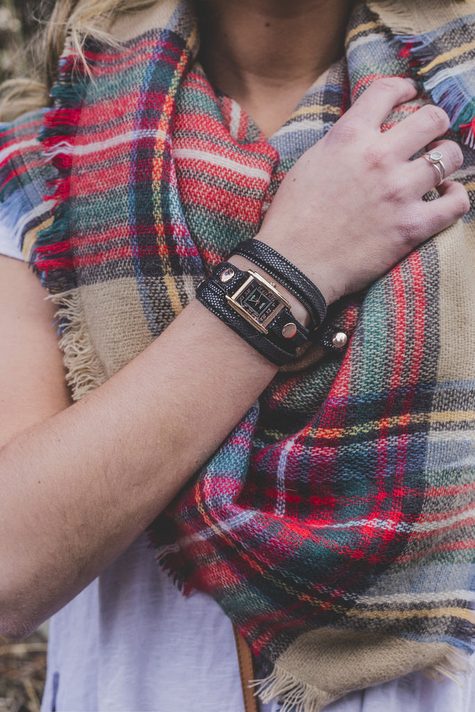 La Mer Collections Black Sequin Leather Watch